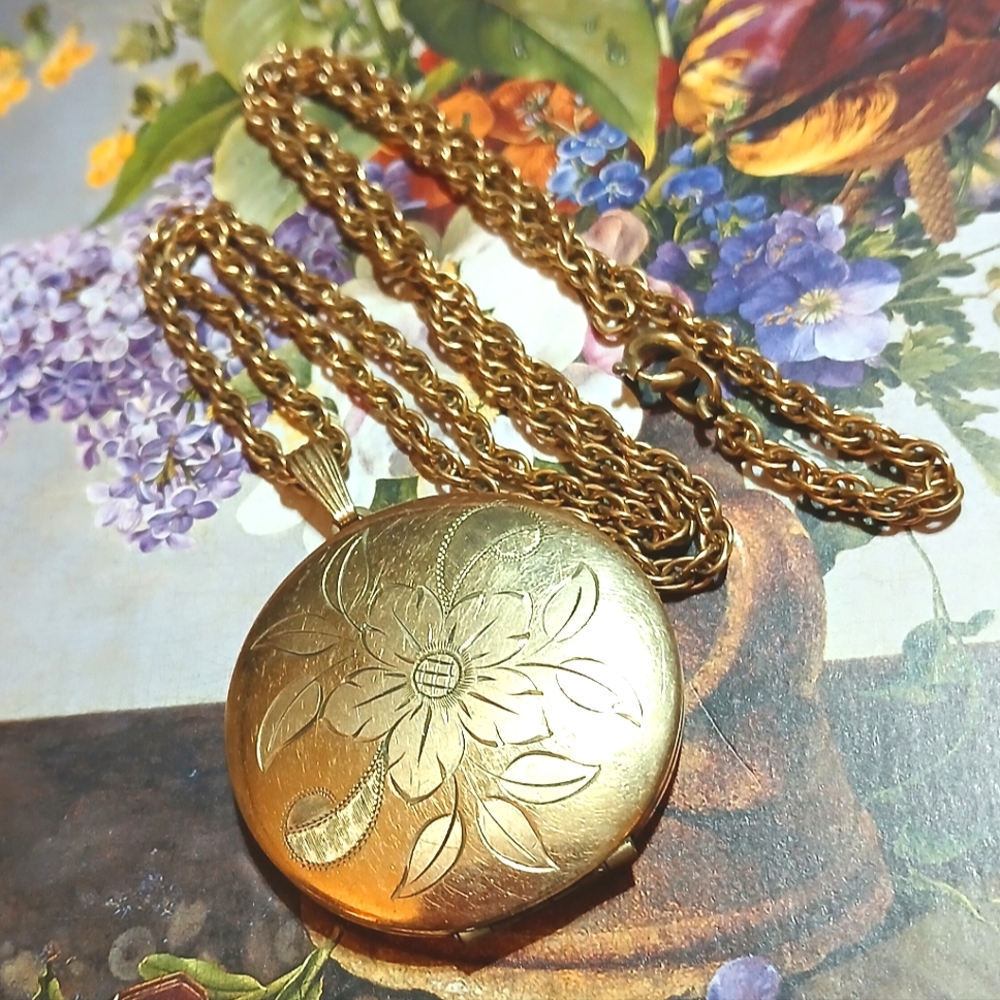 Antique WINARD 1/20th 12K GF Locket Necklace - Picture 2 of 7